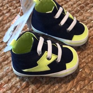 Gymboree baby shoes